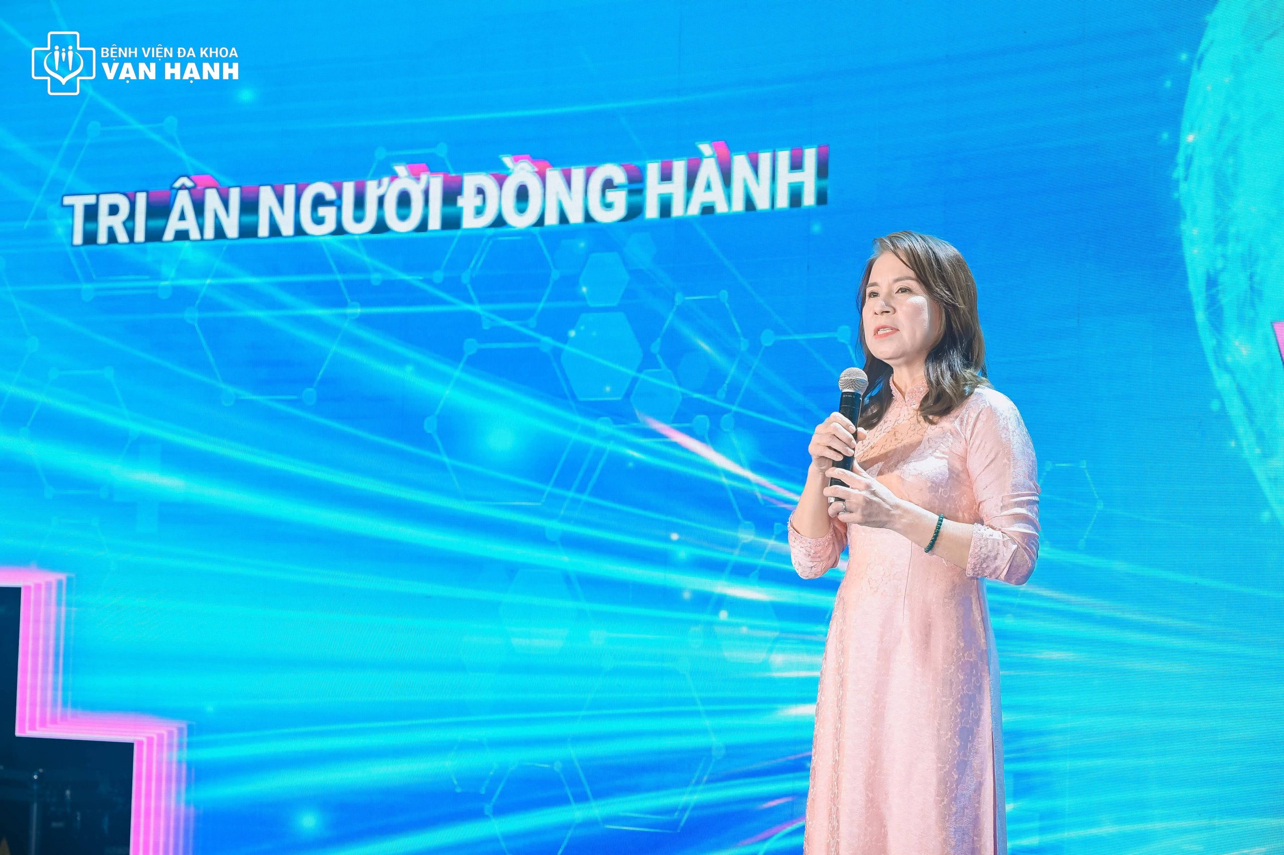 kỷ niệm 25 năm thành lập bệnh viện đa khoa Vạn Hạnh