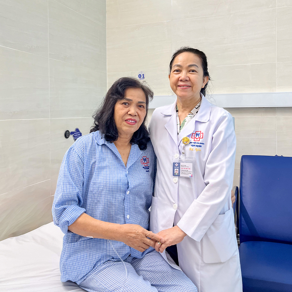 ThS.BS.CKII Thái Thị Mai Yến đến thăm khám người bệnh